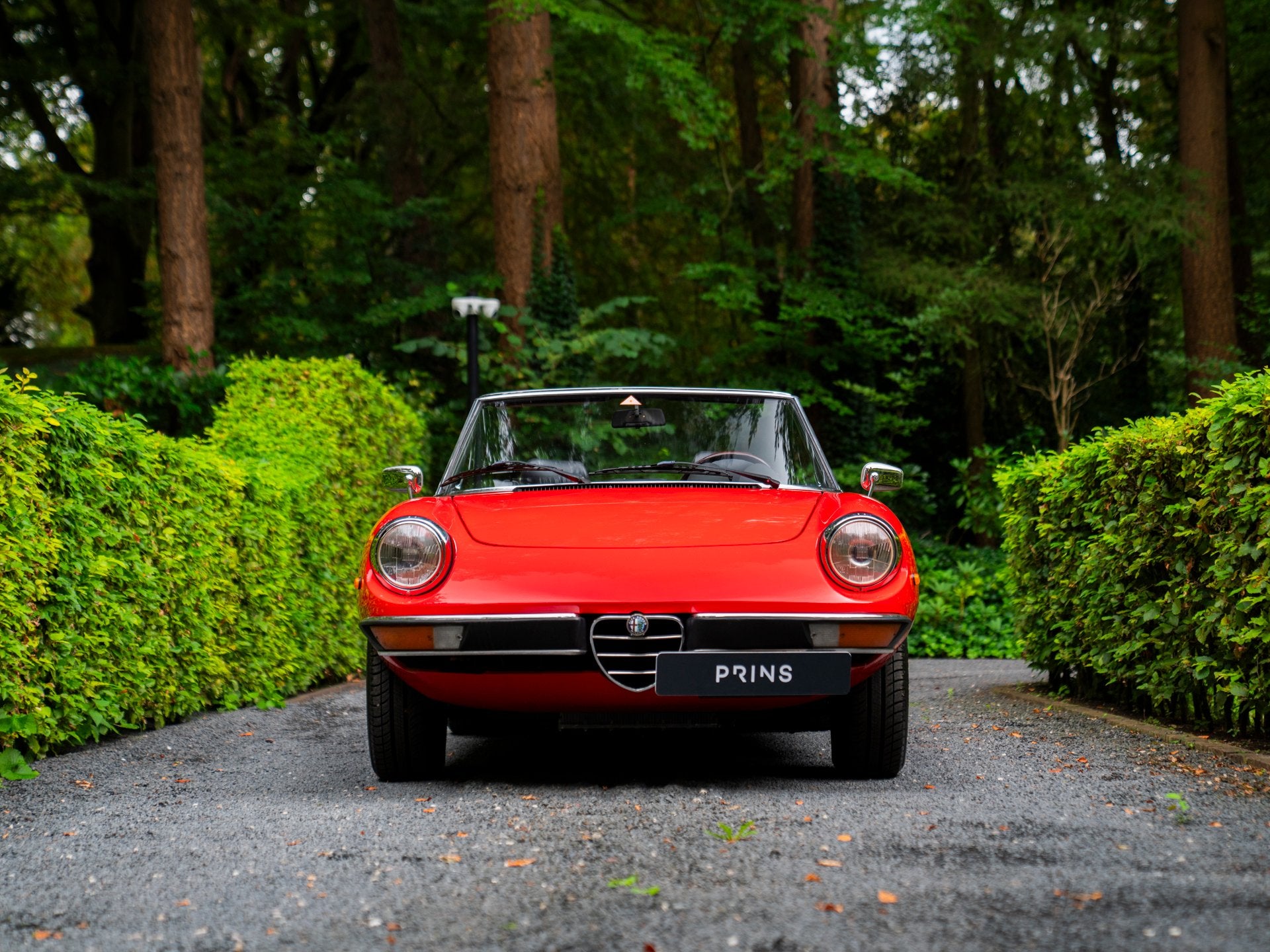 Alfa Romeo Spider 2.0 Veloce (bj 1982), Auto's, Oldtimers, Achterwielaandrijving, Zwart, 1962 cc, Cabriolet