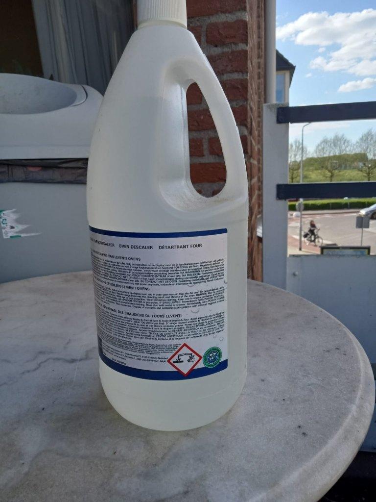 Leventi oven descaler, Ophalen, Schoonmaakmiddel