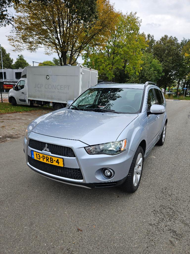 Mitsubishi Outlander 2.0/Automaat/2011/APK tot 26-07-2027, Auto's, Mitsubishi, 1998 cc, Outlander, 4 cilinders, Leder en Stof