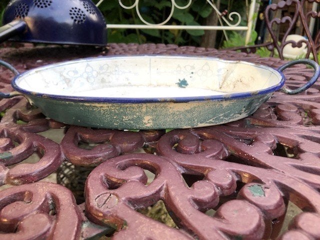 V) emaille wit blauw ovaal schaaltje, Ophalen of Verzenden