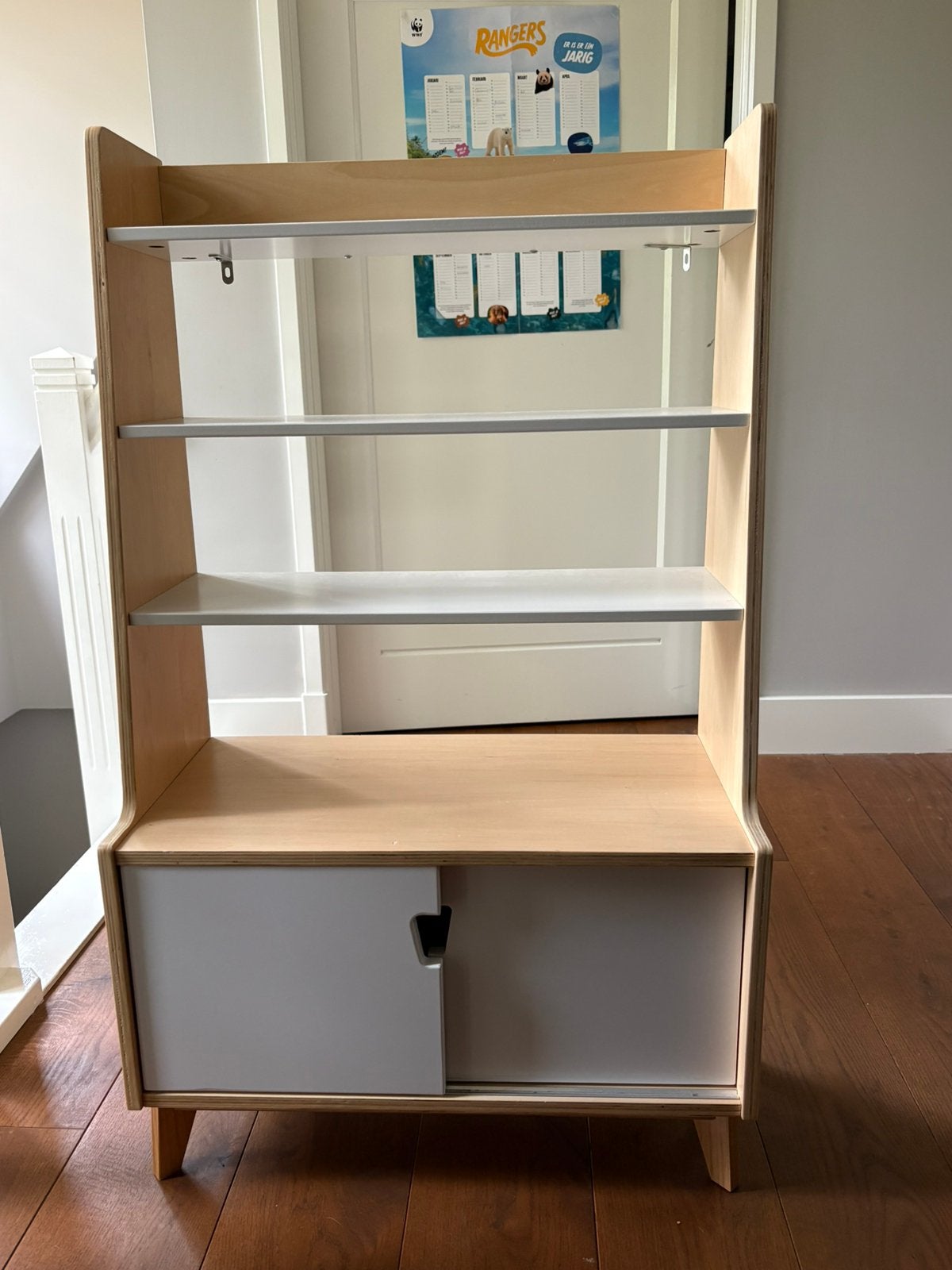 Montessori boekenkastje Petit Amelie, Kinderen en Baby's, Ophalen, Minder dan 75 cm, Zo goed als nieuw, Minder dan 50 cm