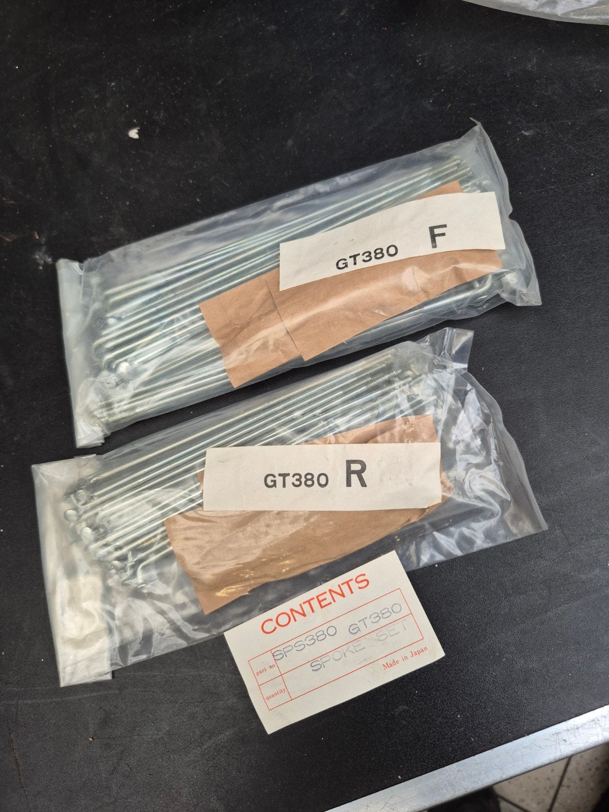 Suzuki gt380 spakensets New old stock nos, Ophalen of Verzenden