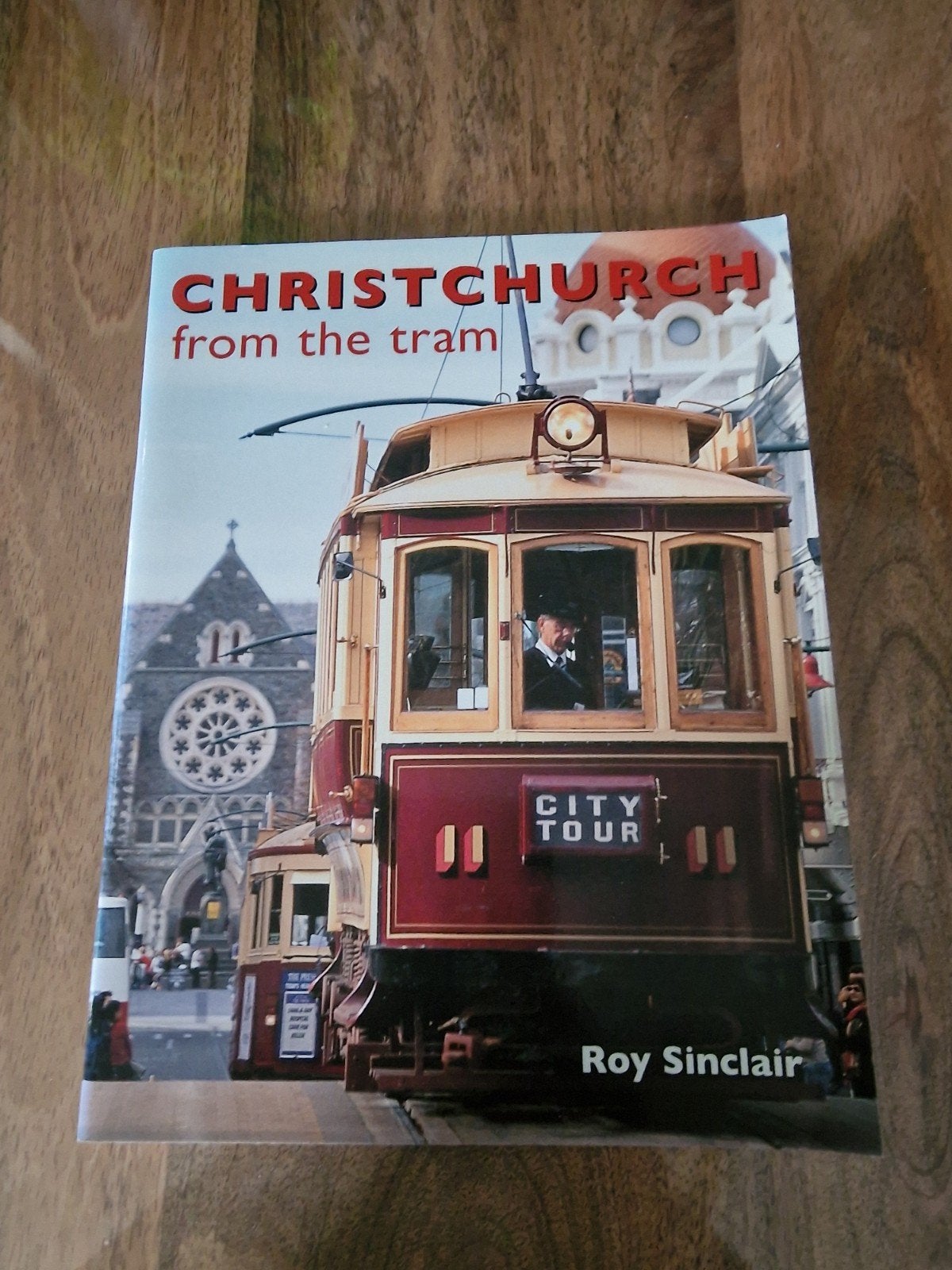 Christchurch from the Tram - Engels talig boek, Boeken, Reisgids of -boek, Gelezen, Overige merken, Australië en Nieuw-Zeeland