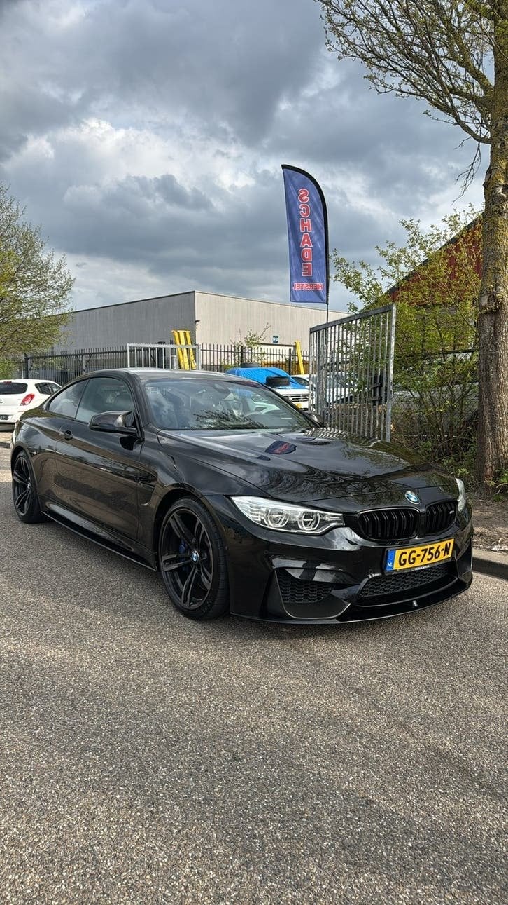 BMW 4-Serie 3.0 M4 Coupe AUT 2015 Zwart, Auto's, BMW, 4-Serie, Benzine, E, Coupé, Automaat, Origineel Nederlands, Zwart, Achterwielaandrijving