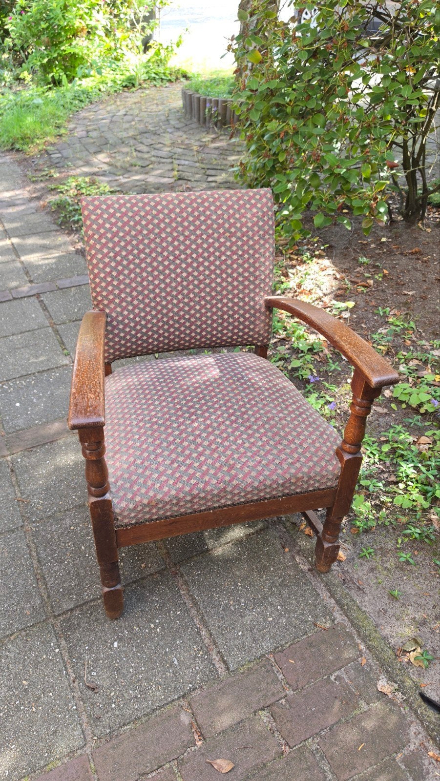 Vintage fauteuils met houten frame en gestoffeerde zitting, Ophalen