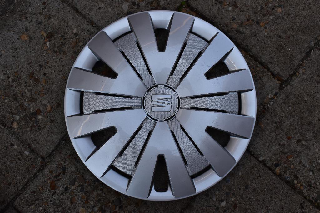 1 losse originele wieldop Seat Ibiza 15 inch (Model 2), Ophalen of Verzenden, Gebruikt