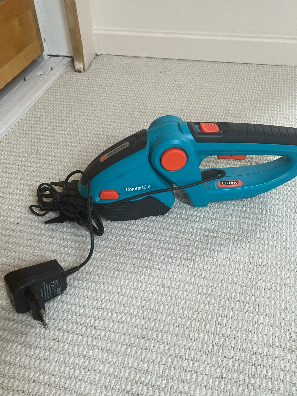 Gardena ComfortCut Elektrische Handsnoeischaar, Ophalen of Verzenden, Nieuw, Minder dan 20 mm
