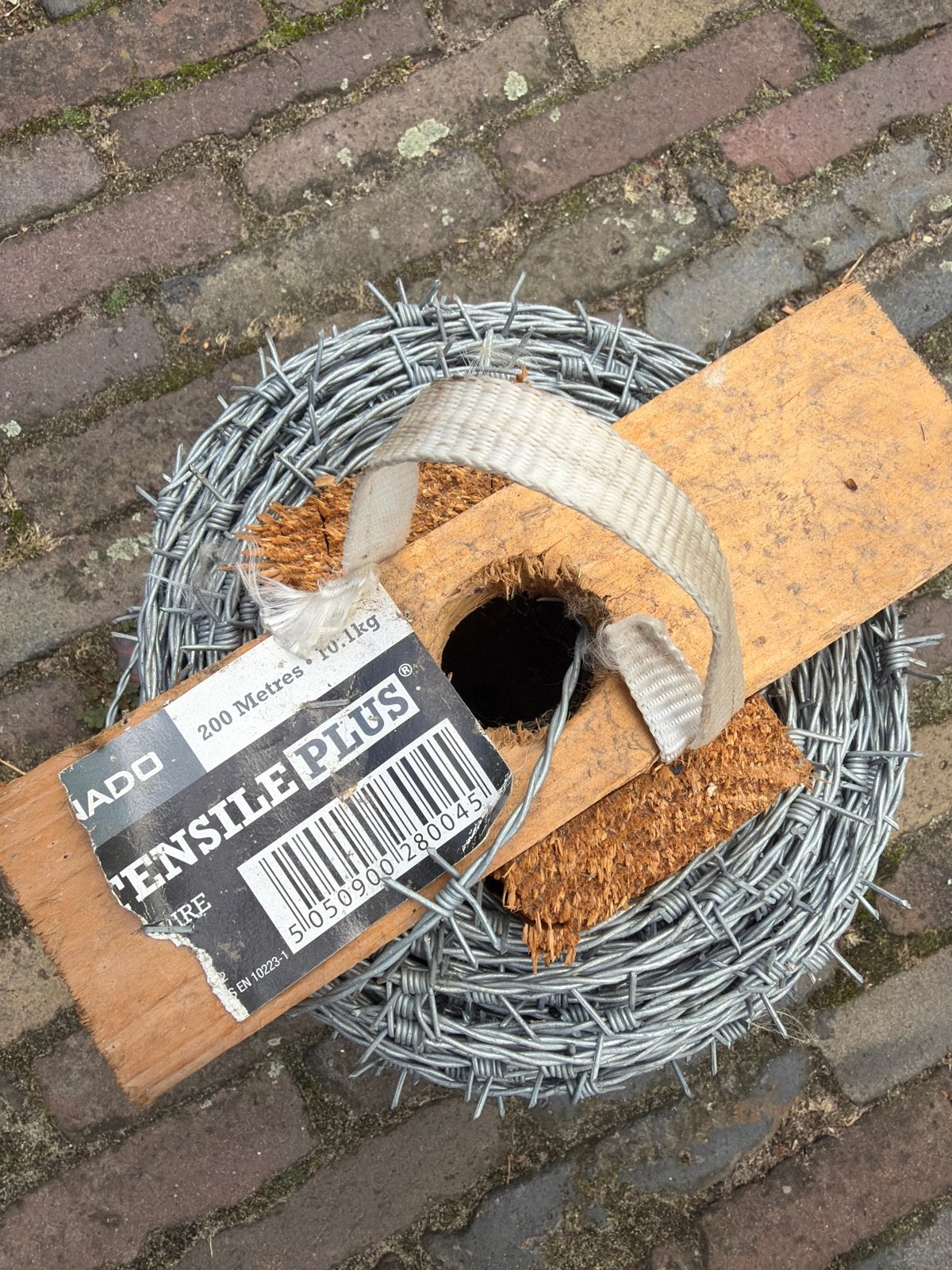 170 meter prikkeldraad - Nieuw, Ophalen, Nieuw, 20 meter of meer, Prikkeldraad