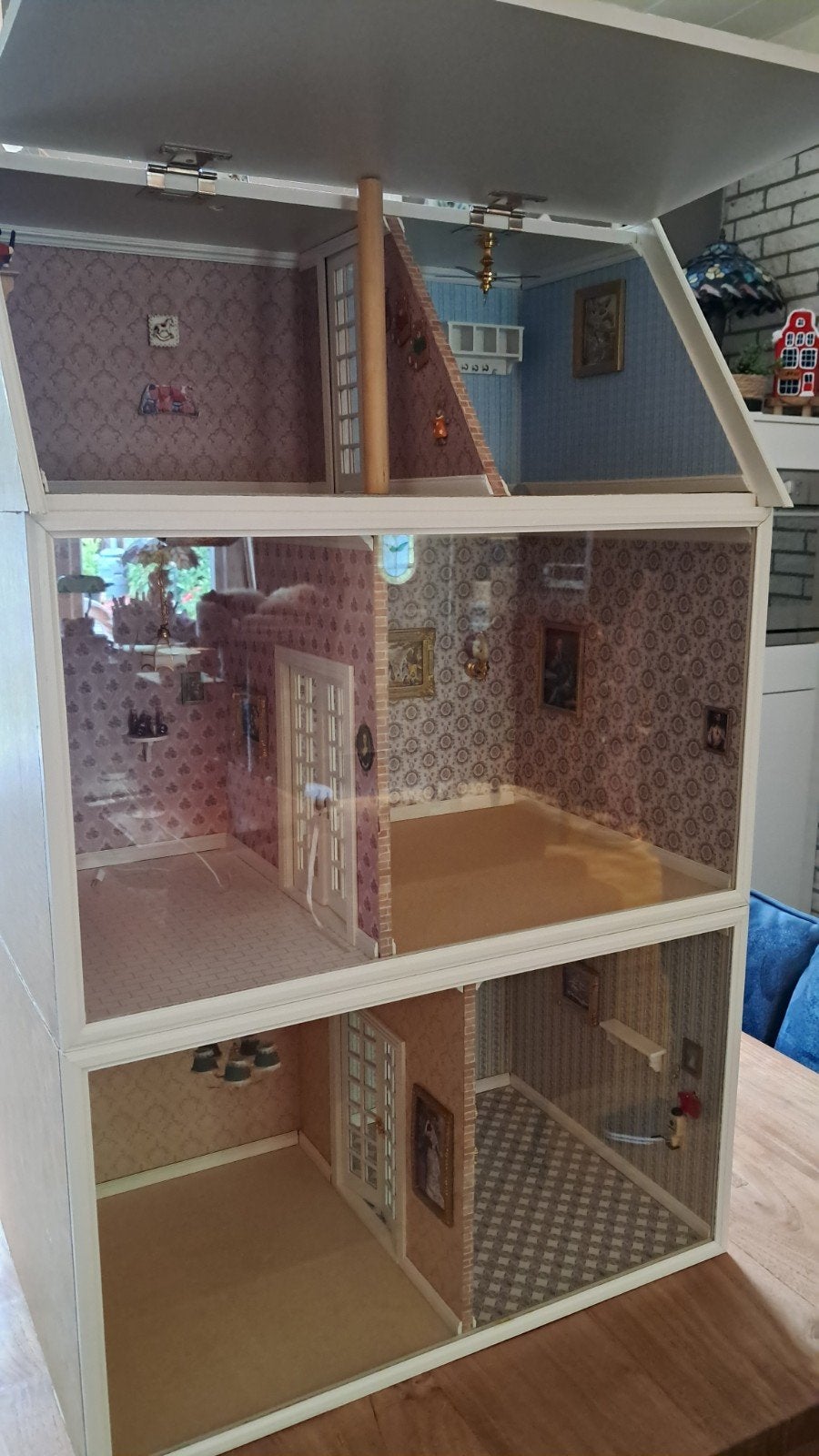 Voordelig poppenhuis 1:12 in mooie staat, Verzamelen, Poppenhuizen en Toebehoren, Ophalen, Gebruikt, Poppenhuis