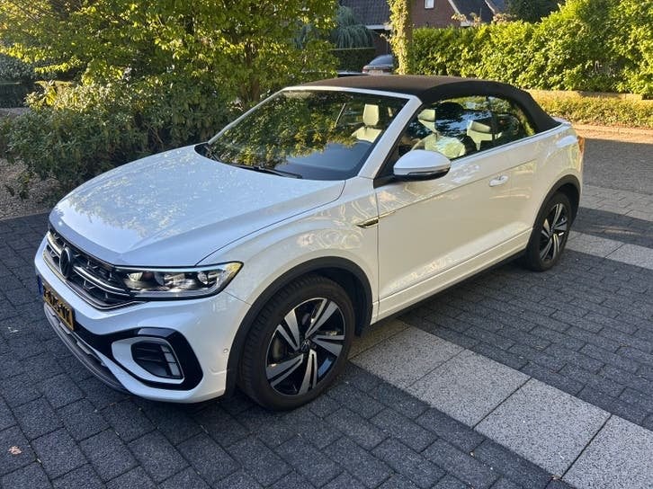 Volkswagen T-Roc CABRIO 1.5 TSI 150pk 7-DSG 2022 Wit, Auto's, 1498 cc, Zwart, 4 cilinders, 1436 kg
