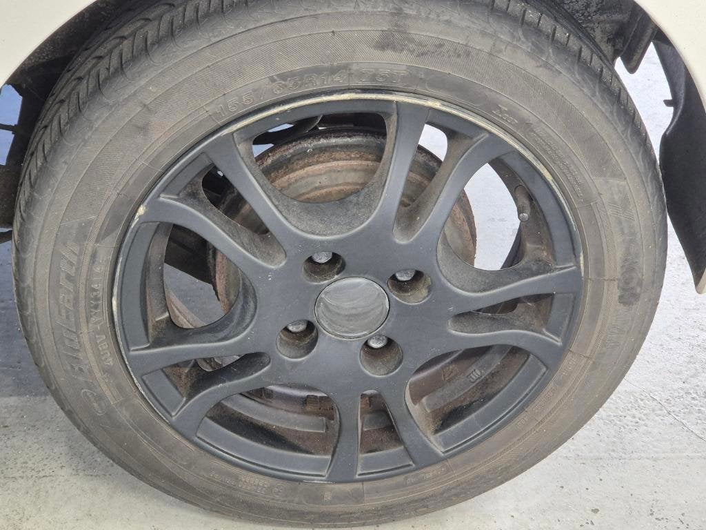 Foto 10 van Toyota Aygo 1.0 NAP 5D Airco Nieuwe APK Elek.ramen Velgen 1e
