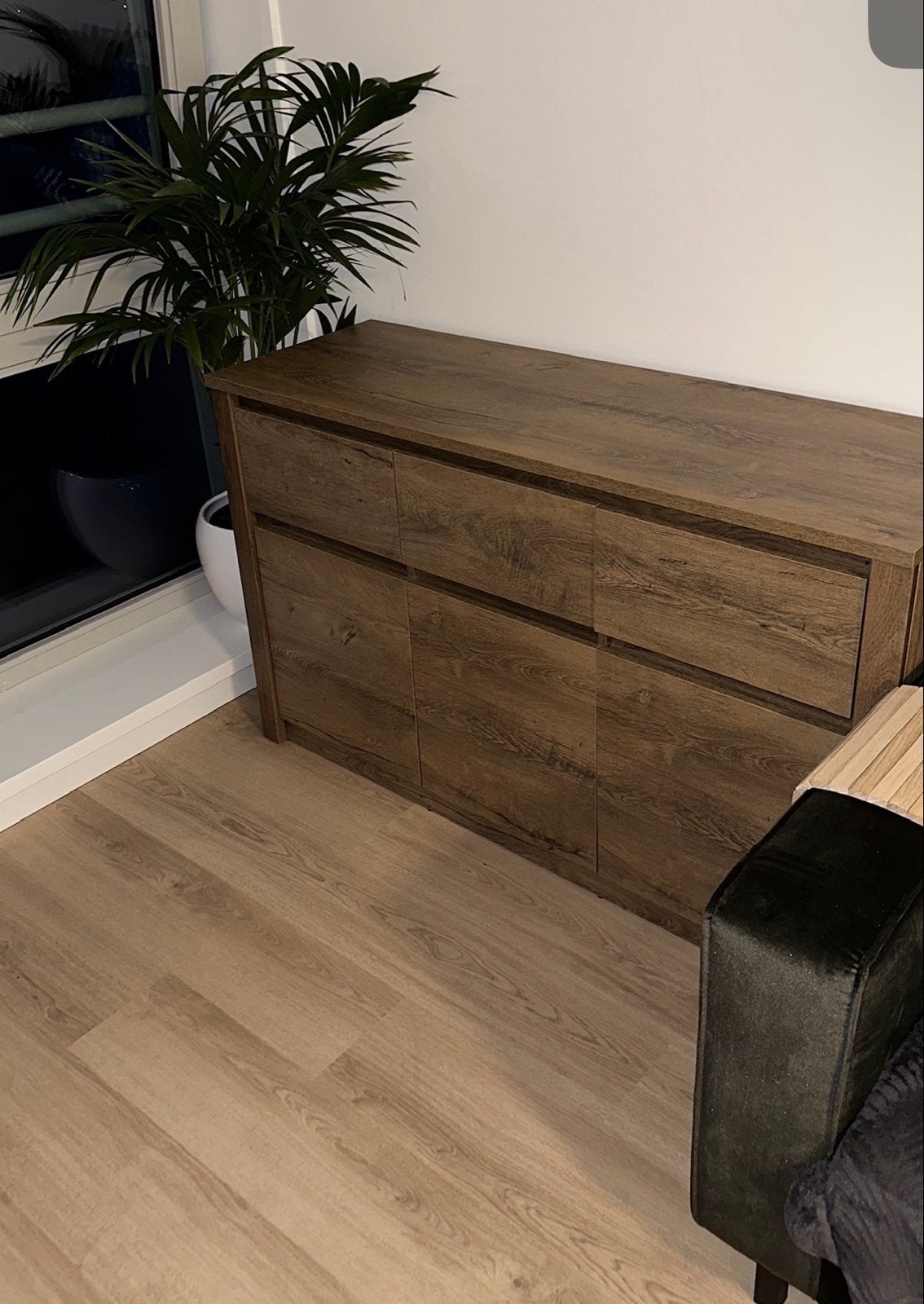 Dressoir Donkerbruin Jysk, Ophalen, 100 tot 150 cm, Zo goed als nieuw, Met lade(s)