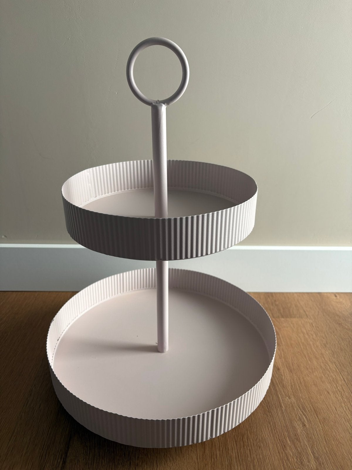 Roze metalen etagère - Decoratief en functioneel, Ophalen, Etagère, Demontabel, Metaal