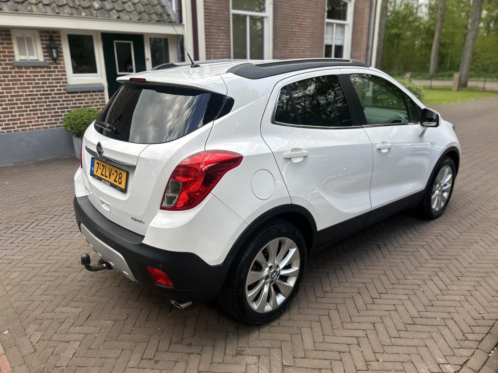 Opel Mokka 1.4 Turbo 140pk Cosmo 17" LMV, Trekhaak, PDC NL-a, Euro 5, Gebruikt, 4 cilinders, Met garantie (alle)