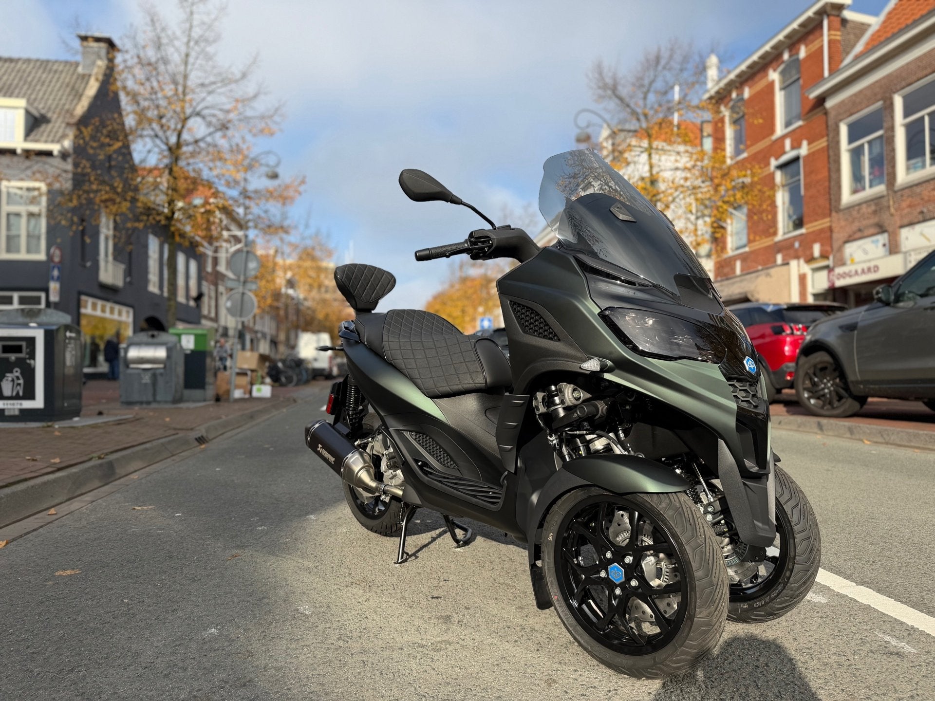 Piaggio MP3 310 HPE Sport EURO5+ 2026 | EXCLUSIVE |AKRAPOVIC, Scooter, Piaggio, 310 cc, ABS