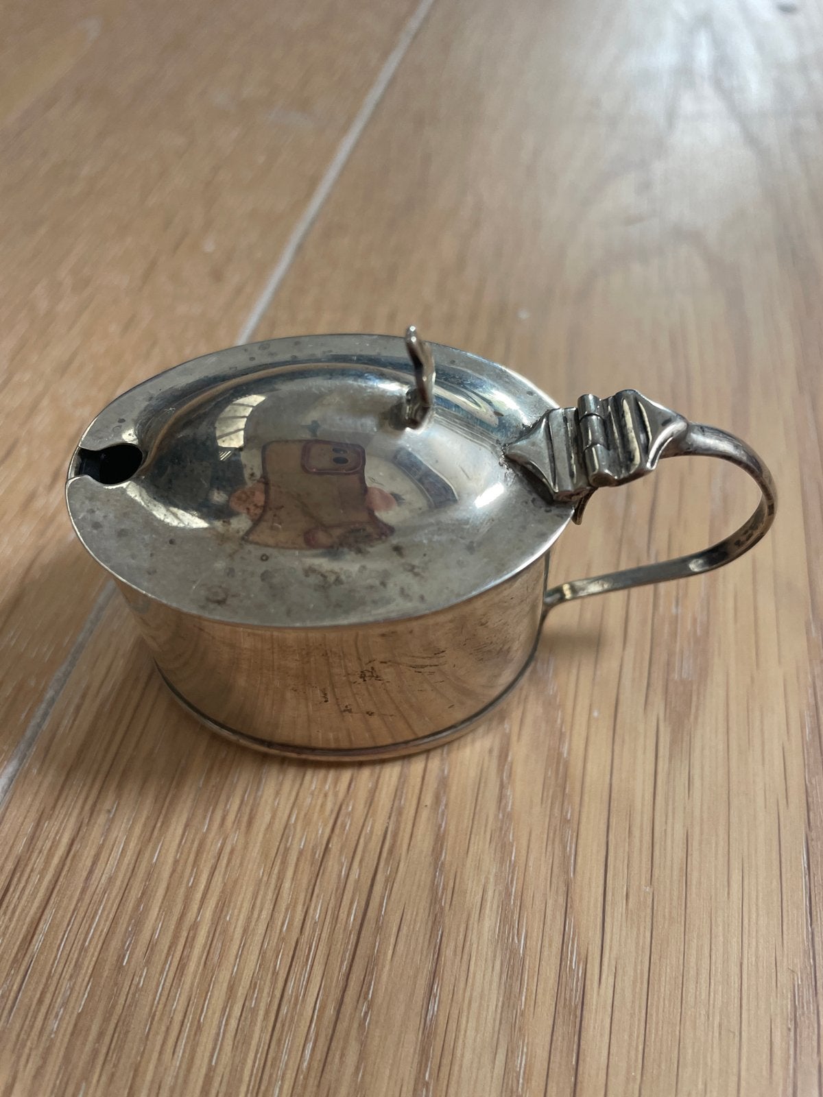 Antieke Zilveren Zoutvaatje met Blauw Glazen Binnenkant, Ophalen, Zilver