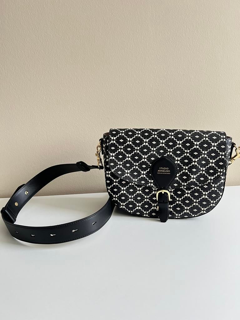 Studio anneloes crossbody schoudertas - tas zwart wit NIEUW, Zwart, Ophalen of Verzenden, Zo goed als nieuw