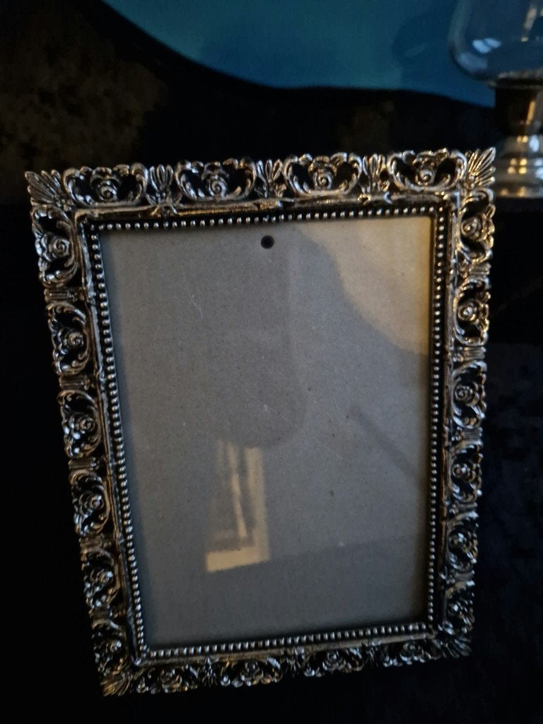 Barokke zilverkleurige fotolijst, Ophalen of Verzenden, Zo goed als nieuw, Fotolijst, Met glas
