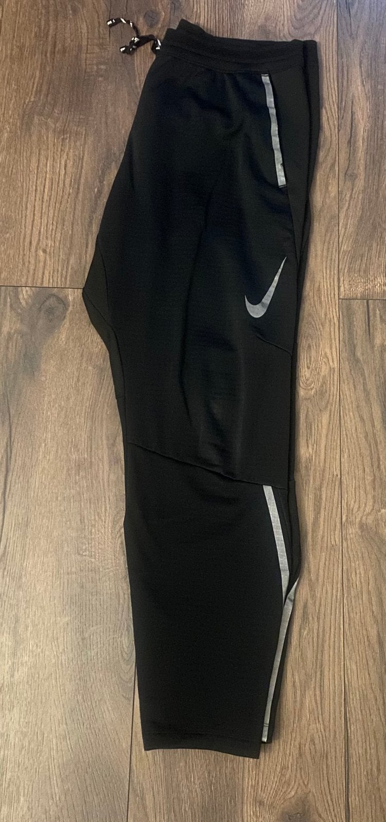 Nike trainingsbroek, Maat 48/50 (M), Zwart, Ophalen of Verzenden, Zo goed als nieuw