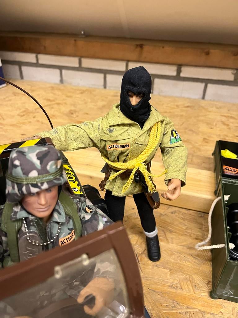 Action Man figuren met voertuig en hond, Ophalen, Gebruikt