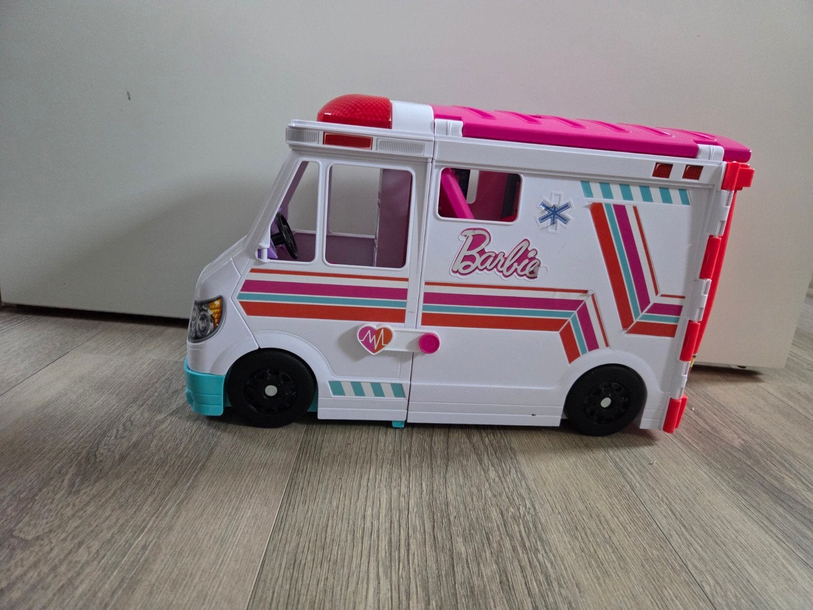 Barbie ziekenwagen, Ophalen of Verzenden, Zo goed als nieuw