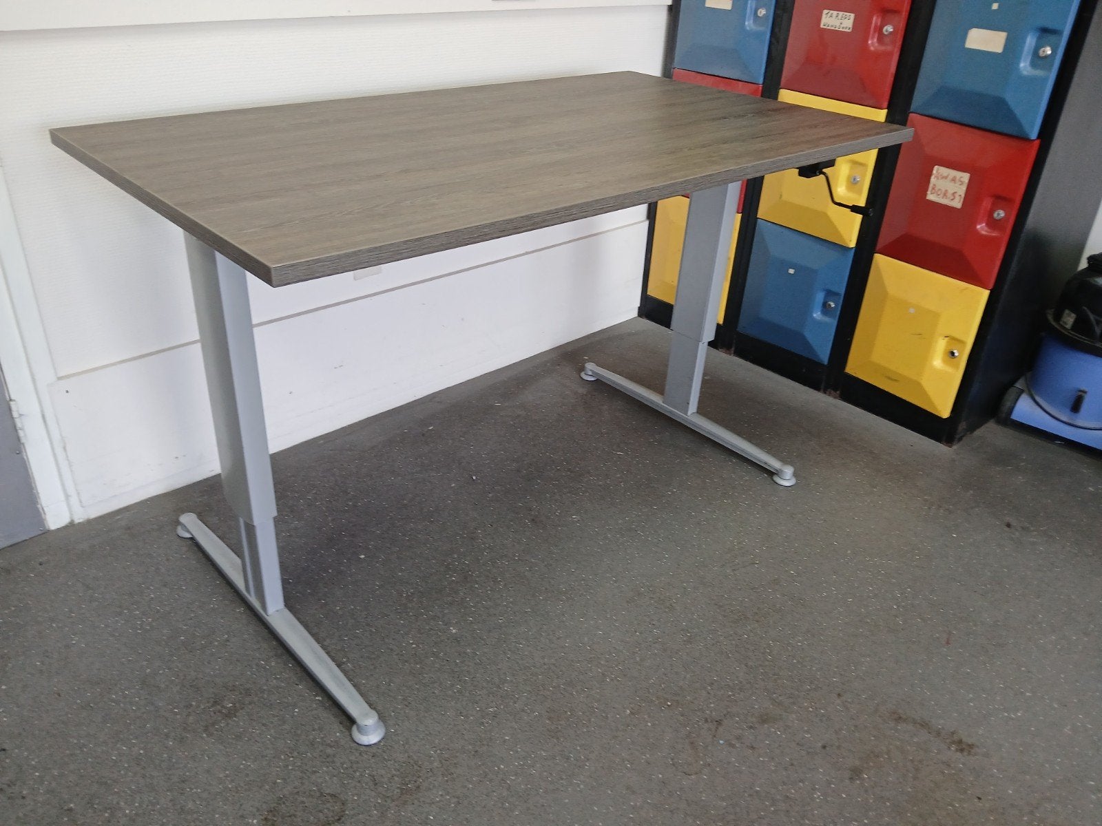 Bureau hoog/laag bureau Aspa, Huis en Inrichting, Ophalen, Zit-sta bureau, Info@tommysmit.nl, Gebruikt