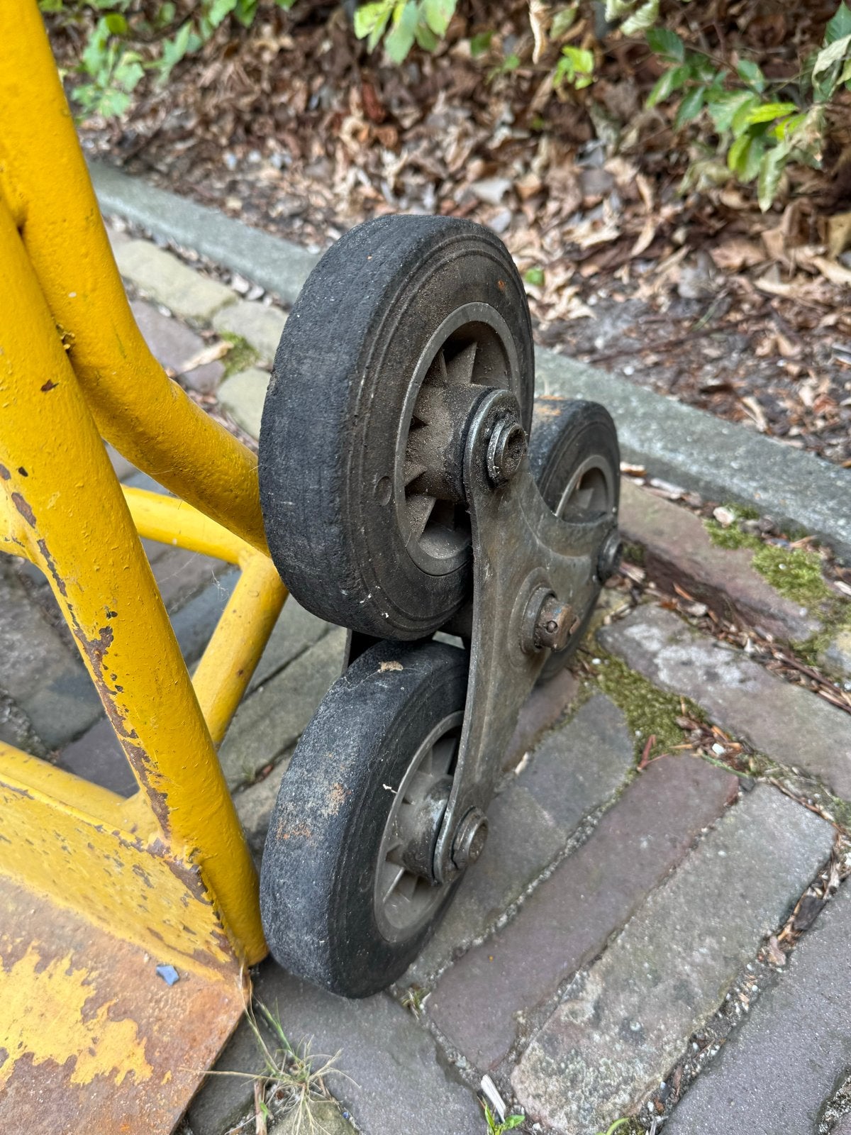Steekwagen met traploper wielen - Geel, Ophalen, Gebruikt