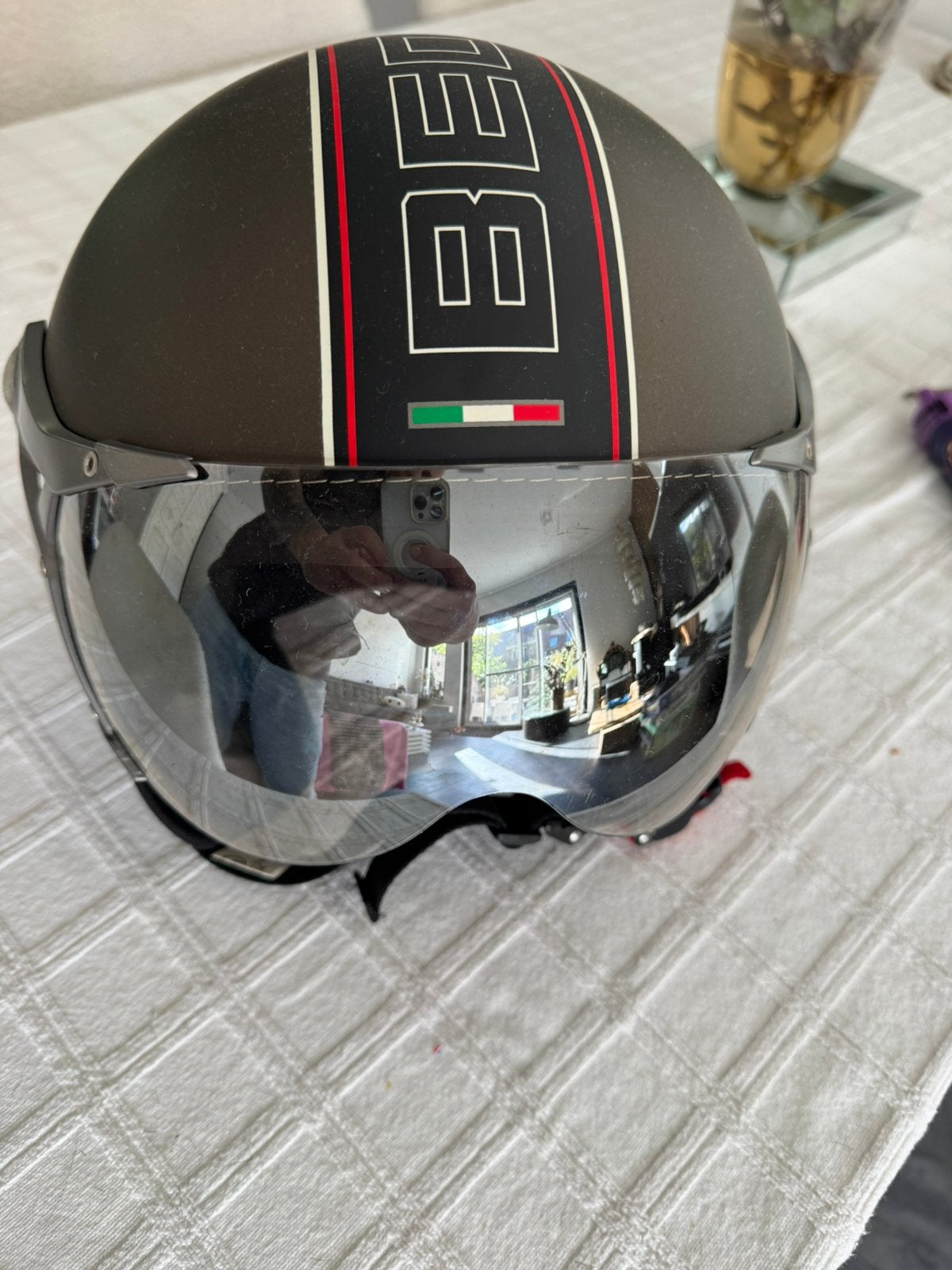 Helm van het merk Beon, Ophalen, Zo goed als nieuw