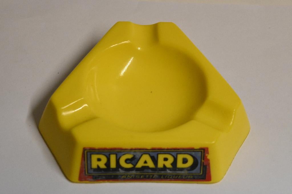 Ricard persglas asbak geel pers glas, Ophalen of Verzenden, Gebruikt, Gebruiksvoorwerp