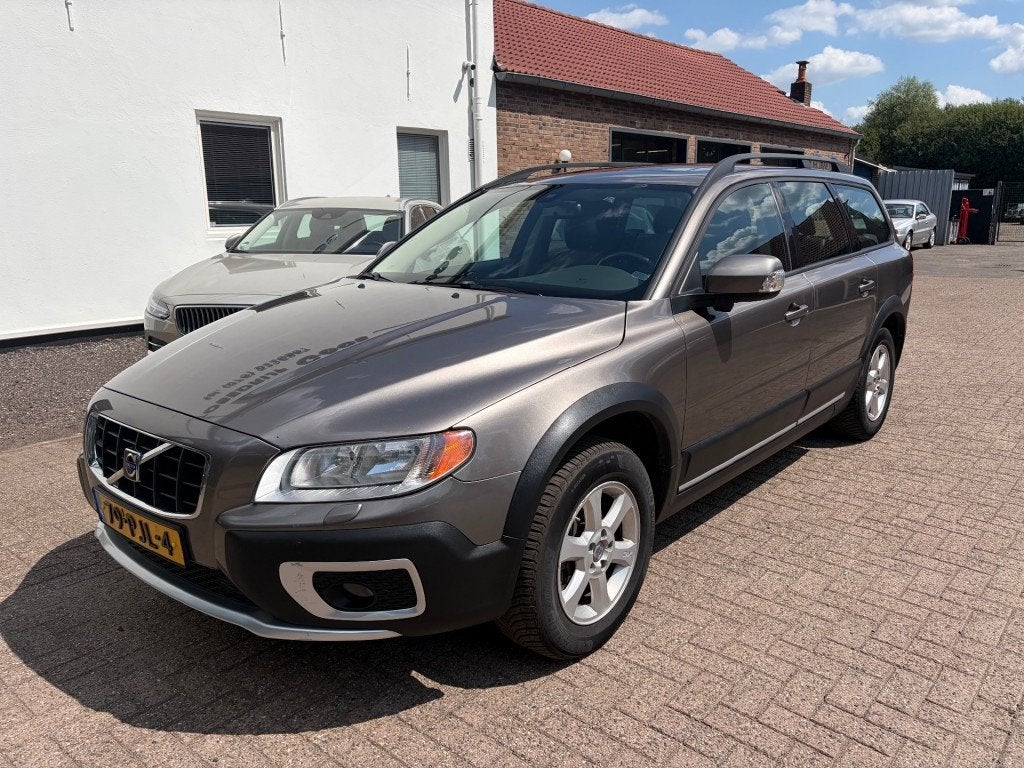 Volvo XC70 3.2 Schuifdak Automaat, Automaat, 238 pk, Gebruikt, Bruin