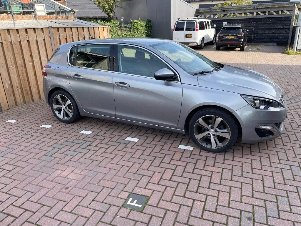 Peugeot 308 1.2E-THP 96/130 5-D 2015 Grijs