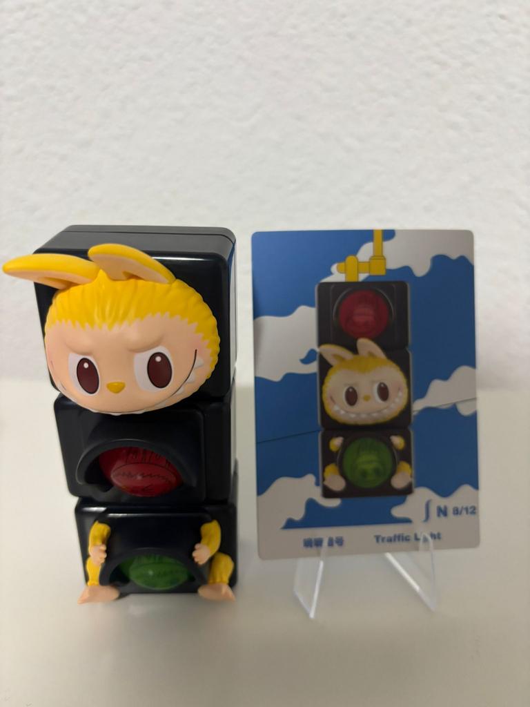 Pop Mart Traffic Light Figurine, Ophalen of Verzenden, Zo goed als nieuw