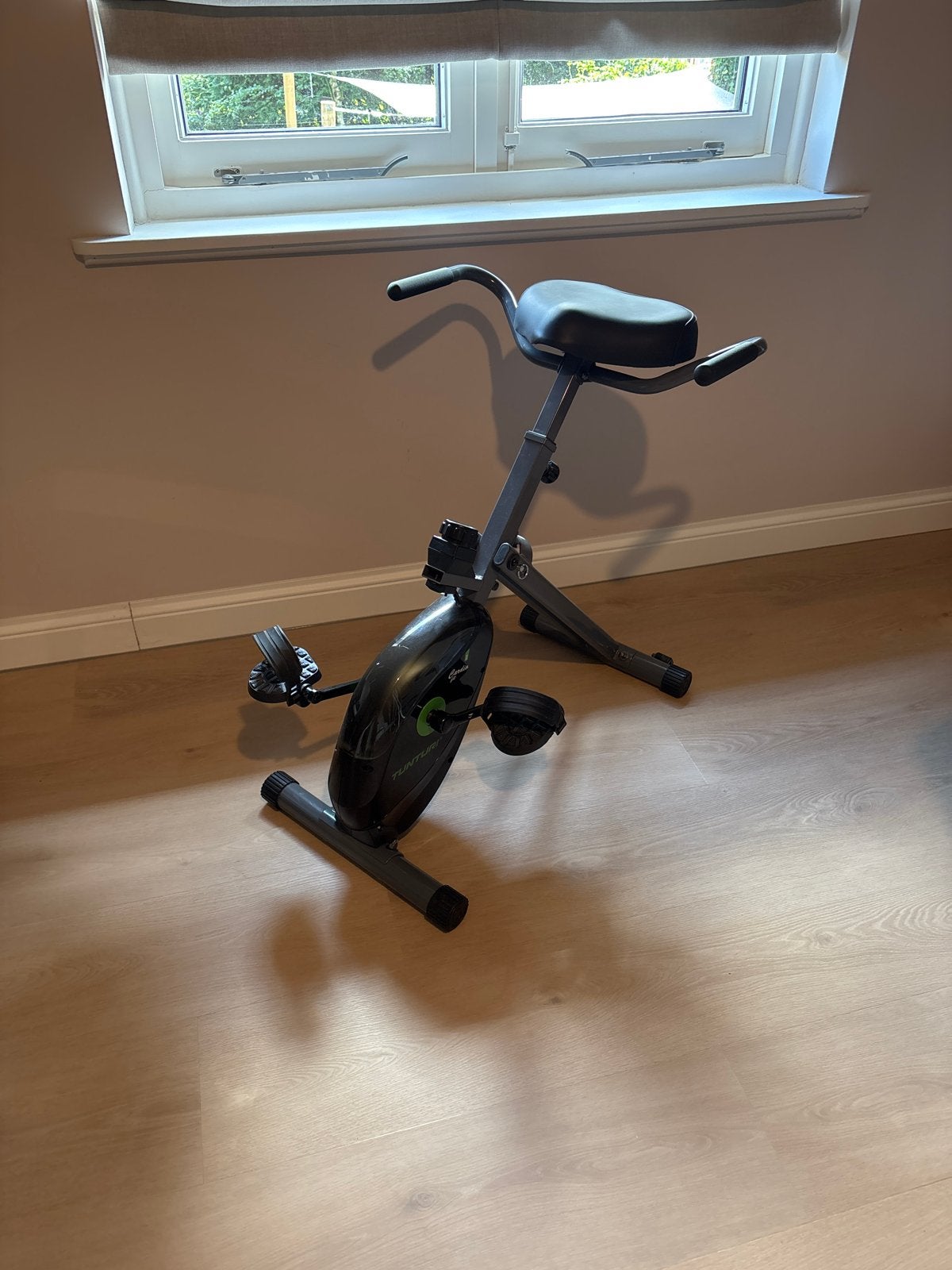 Bureaufiets Tunturi Cardio Fit D20 hometrainer, Ophalen, Zo goed als nieuw, Metaal, Benen