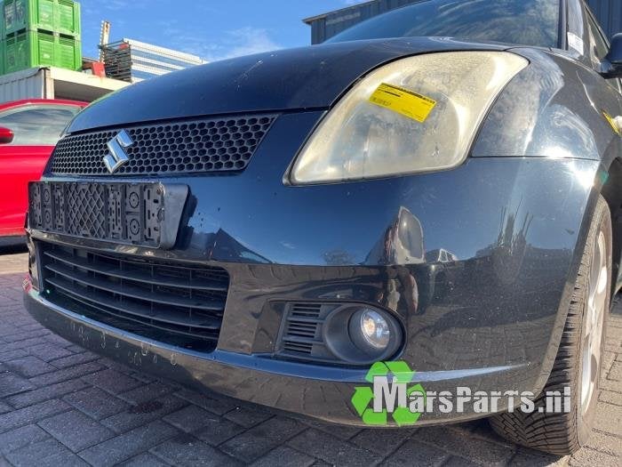 Voorbumper van een Suzuki Swift, Gebruikt, -, -, Ophalen of Verzenden