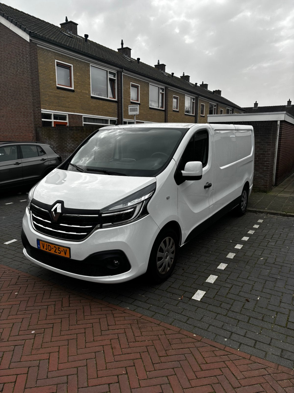 Renault Trafic GB 2.0 Energy dCi 120pk L2h1 T30 2021 Wit, Auto's, Voorwielaandrijving, Stof, Renault, Wit
