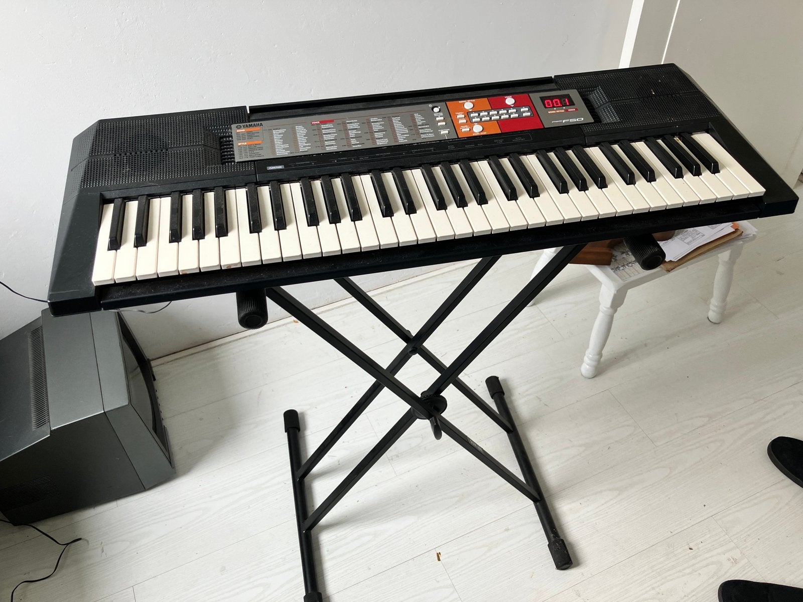 Keyboard Yamaha PSR-F50, Ophalen, Yamaha, Met standaard, 61 toetsen