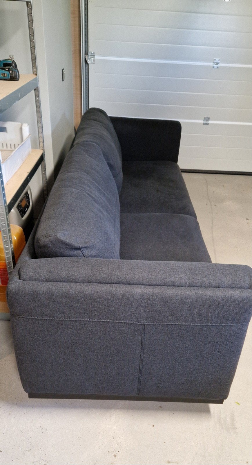 Donkergrijze bank, stof., Huis en Inrichting, Ophalen, Gebruikt, 75 tot 100 cm, Rechte bank