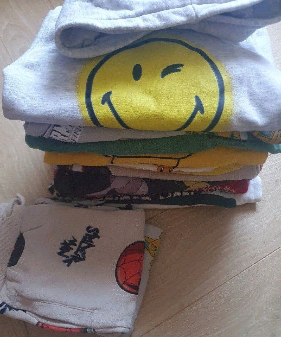 BIJNA GRATIS! Pakket hoodies truien actiefiguren 110 jongen, Ophalen of Verzenden, Gebruikt, Maat 110