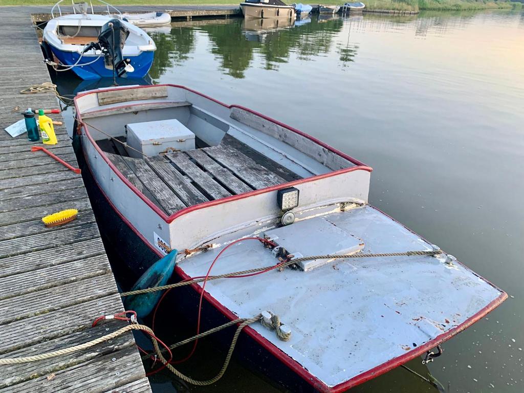 Stalen Friese schouw met inboard diesel – klusproject, Ophalen, Gebruikt