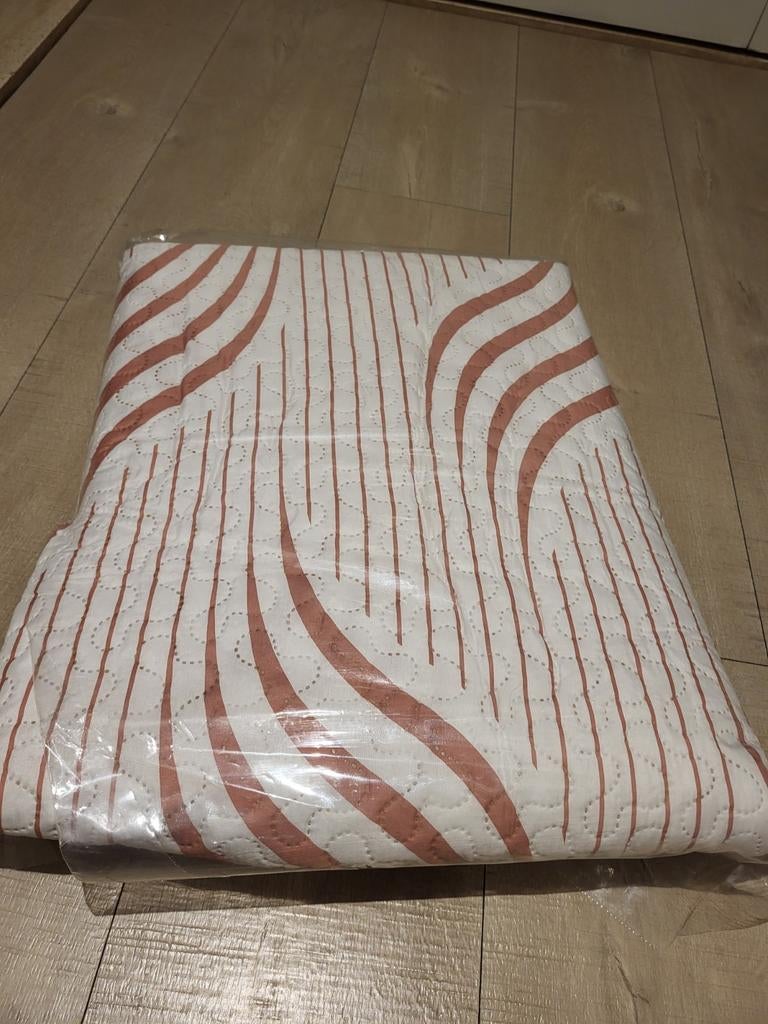 Nieuwe Sprei 1x, Ophalen of Verzenden, Nieuw, Vierkant