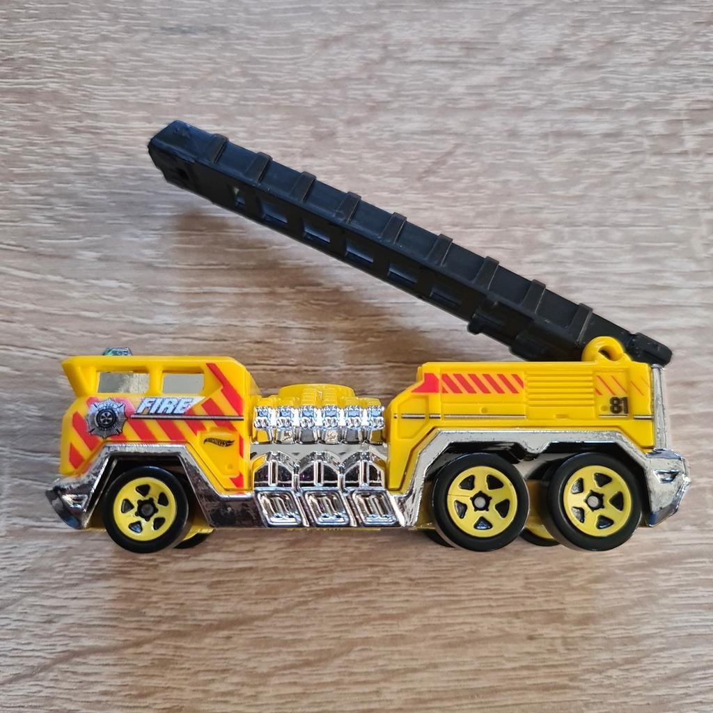 Hot Wheels Brandweerwagen Monster Truck, Ophalen of Verzenden, Gebruikt