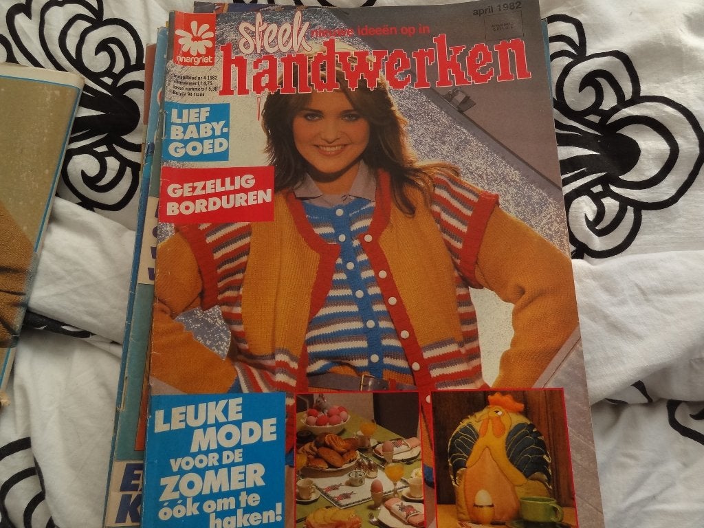 Margriet steek handwerken april 1982, Ophalen of Verzenden, Gelezen, Damesbladen
