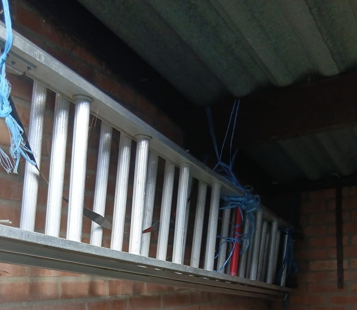 Aluminium ladder -  ruim 2 meter