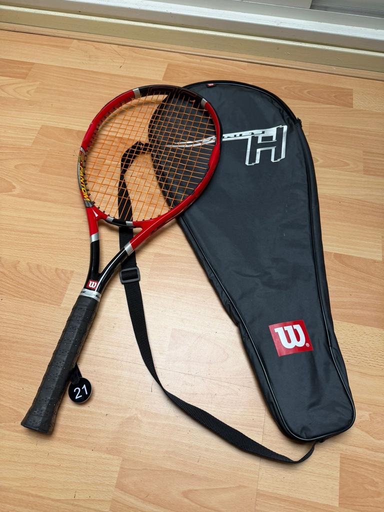 Wilson tennisracket L3 300 gram met hoes#21, Sport en Fitness, Tennis, Gebruikt, Ophalen of Verzenden, Wilson, Racket