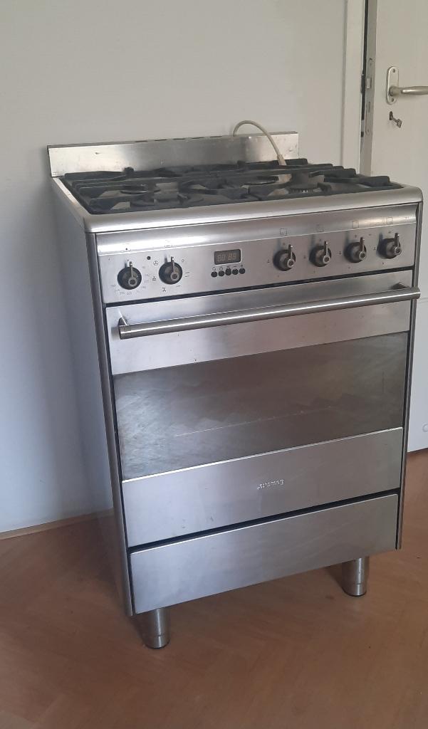Smeg oven fornuis combinatie, Witgoed en Apparatuur, Fornuizen, Ophalen, Gebruikt, Hete lucht, 60 cm of meer
