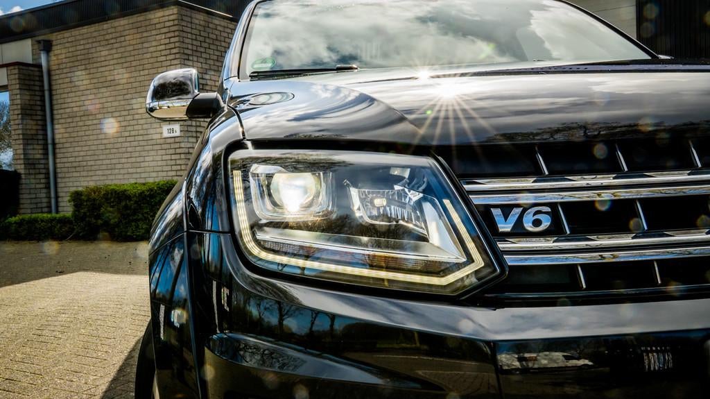 Volkswagen Amarok 3.0 TDI 4Motion Plus Cab Highline AVENTURA, Auto's, Volkswagen, Gebruikt, Euro 6, LED verlichting, Origineel Nederlands