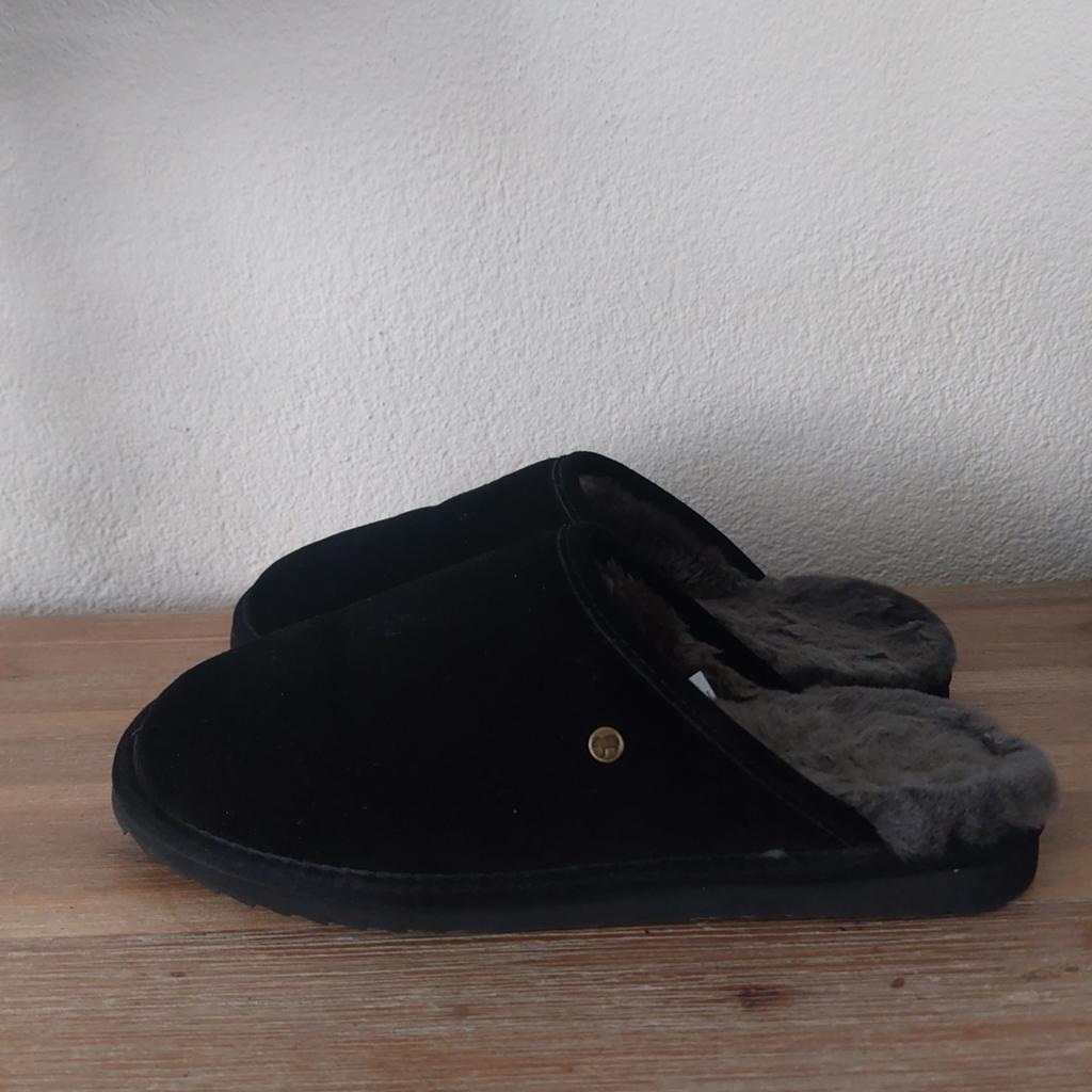 Zwarte Warmbat Australian pantoffels maat 44, Zwart, Zo goed als nieuw, Pantoffels of Sloffen, Warmbat