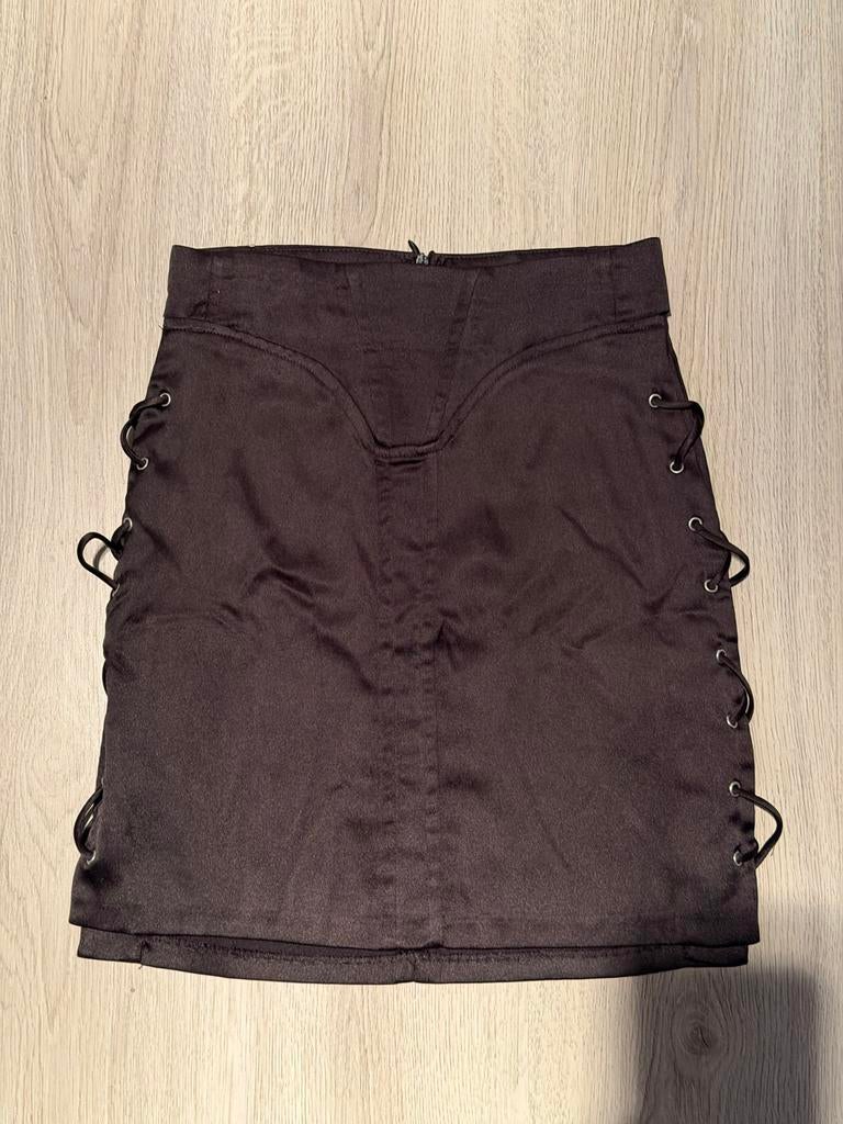 Zwart Silky Rok Zara met Veters Maat XS, Kleding | Dames, Zwart, Ophalen of Verzenden, Zo goed als nieuw, Maat 36 (S)