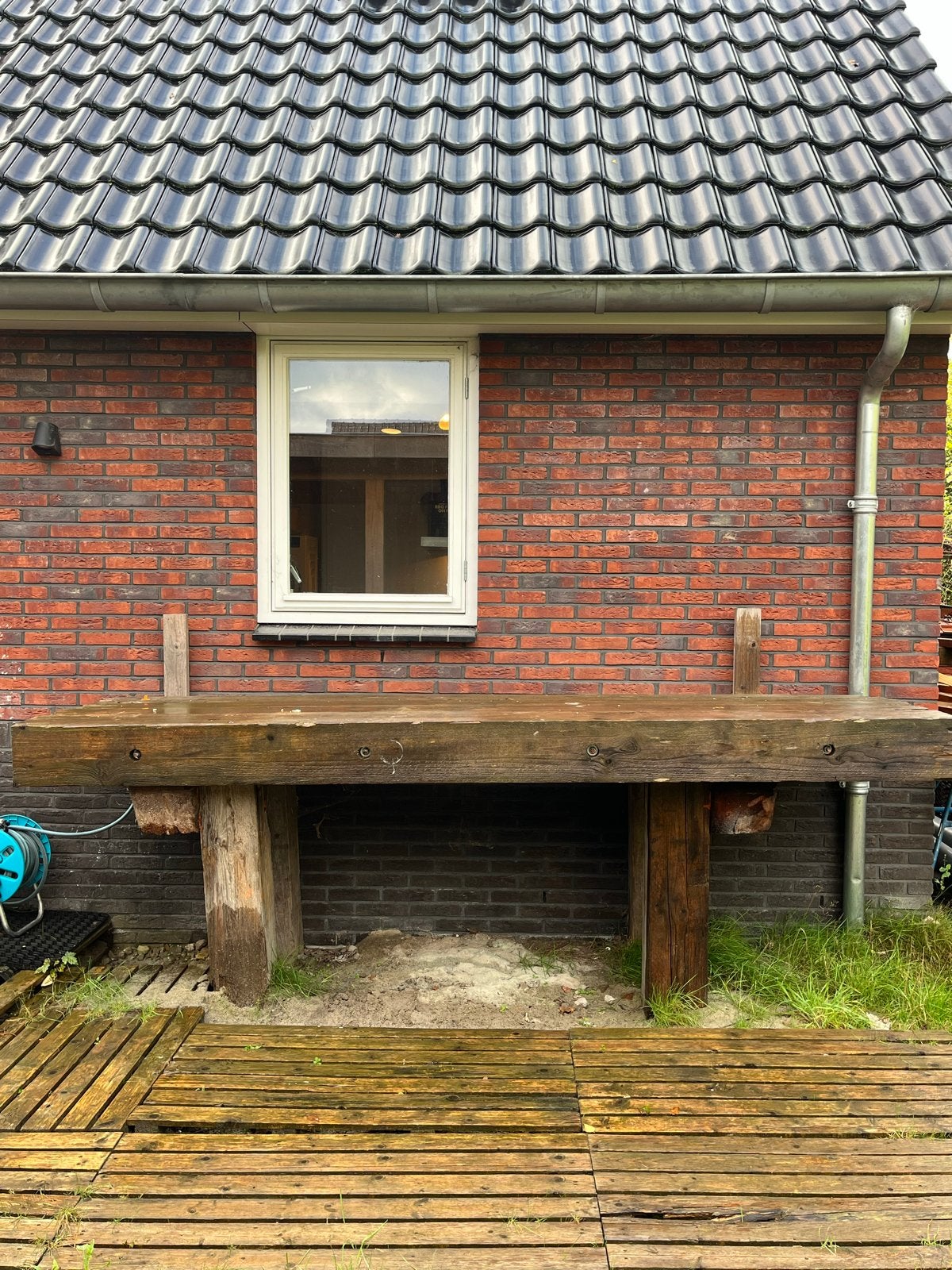 Robuuste houten buitenbank van oude spoorbielzen, Tuin en Terras, Ophalen, Gebruikt, Rechthoekig, Hout