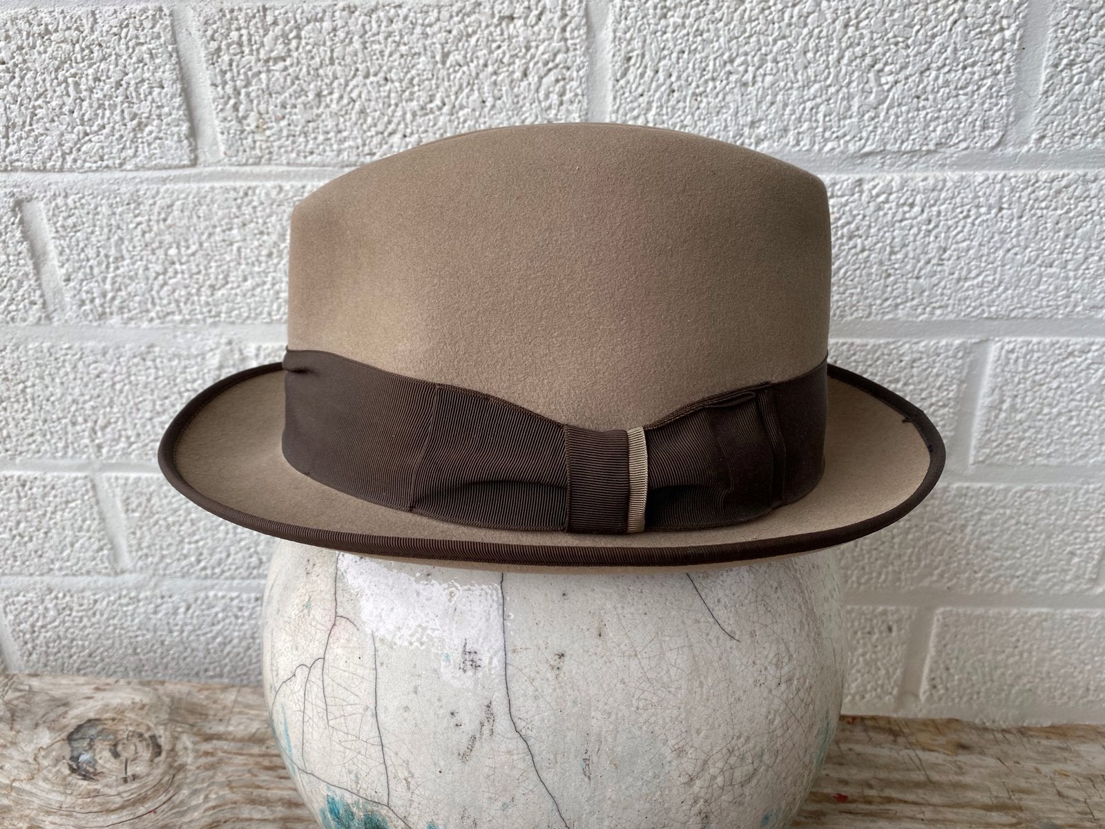 Vintage Wegener Hoed Jaren 50-60 - Maat 60 Beige, Ophalen of Verzenden